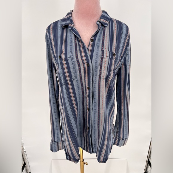 EUC Mudd Chambray Striped Top - Picture 2 of 8